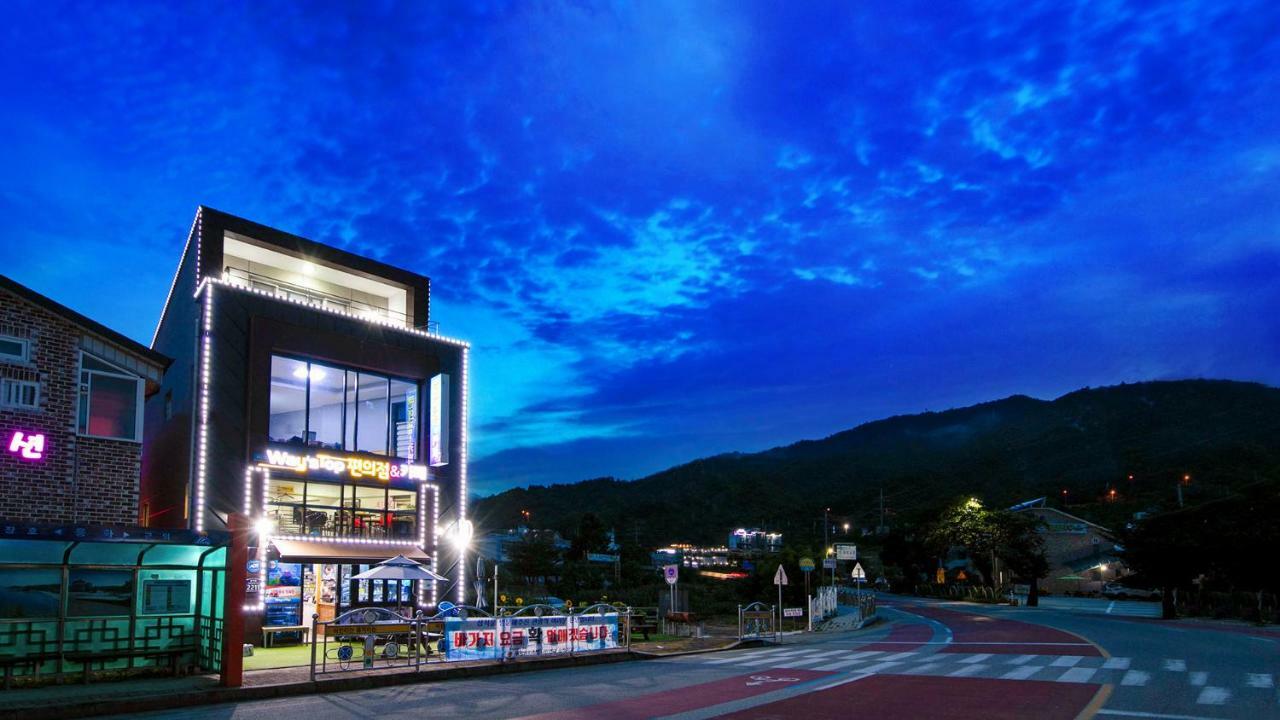 Samcheok Sol Beach Pension Bagian luar foto